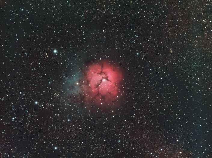 M20, Trifid Nebula - distance 5,200 light years
